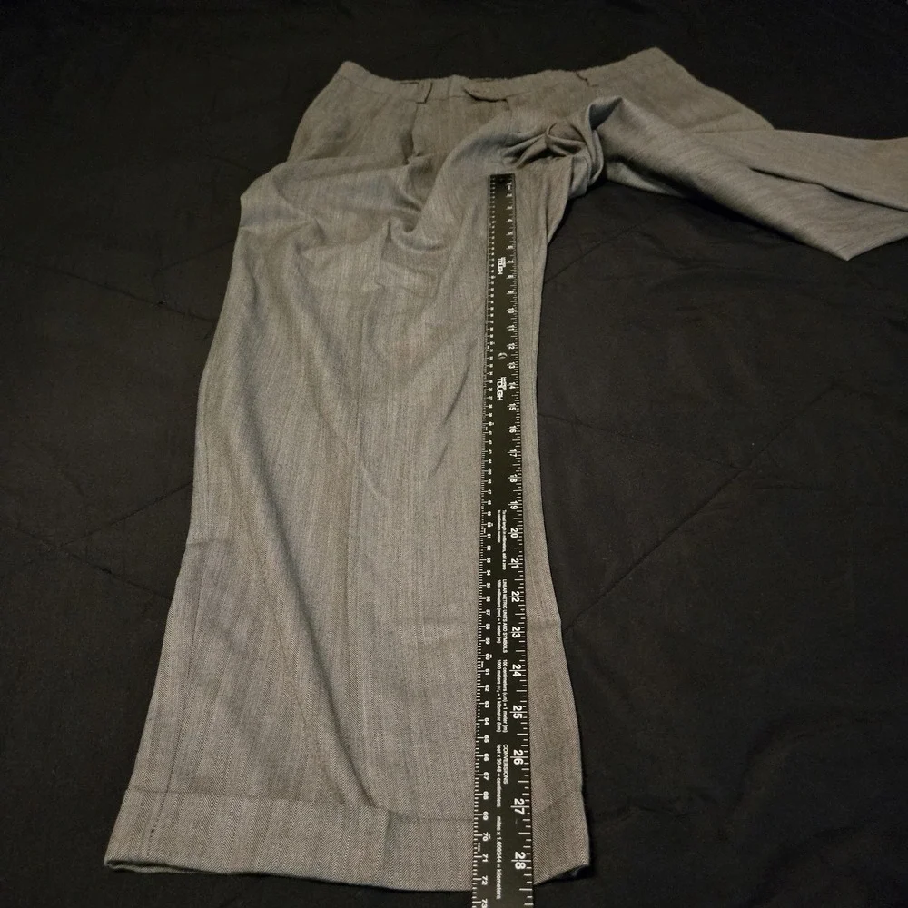 Haggar Pants Mens 38x29 Gray Dress Pleated‎ Straight Leg Herringbone Cuffed
